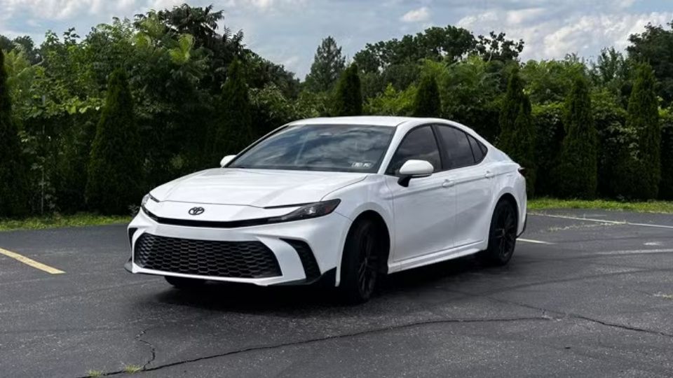 Toyota Camry Hybrid car rental in Princeton on Turo