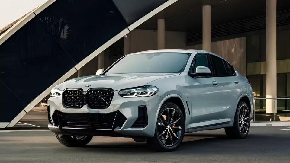 BMW X4 car rental at LaGuardia Airport on Turo