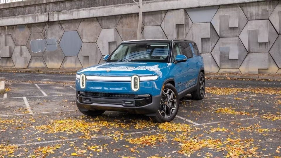 Rivian R1S rental in United States on Turo 