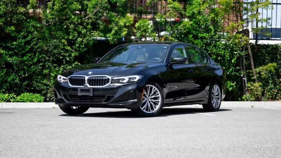BMW 3 Series car rental in Yuma on Turo
