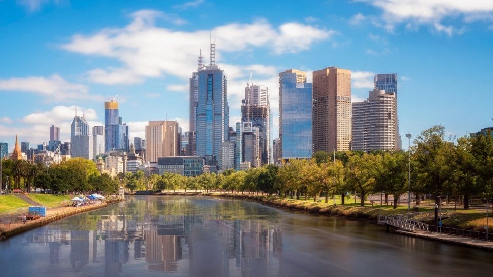 A photograph of the Melbourne CBD, a popular Melbourne car rental pickup location.