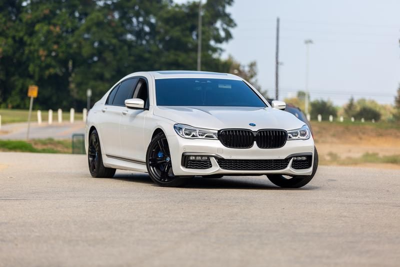 BMW 7 Series rental image