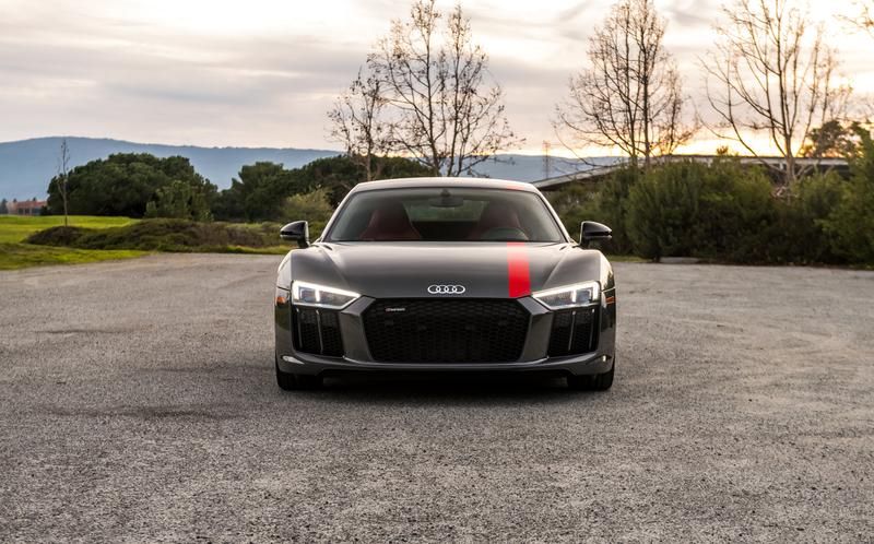 Audi R8 rental image