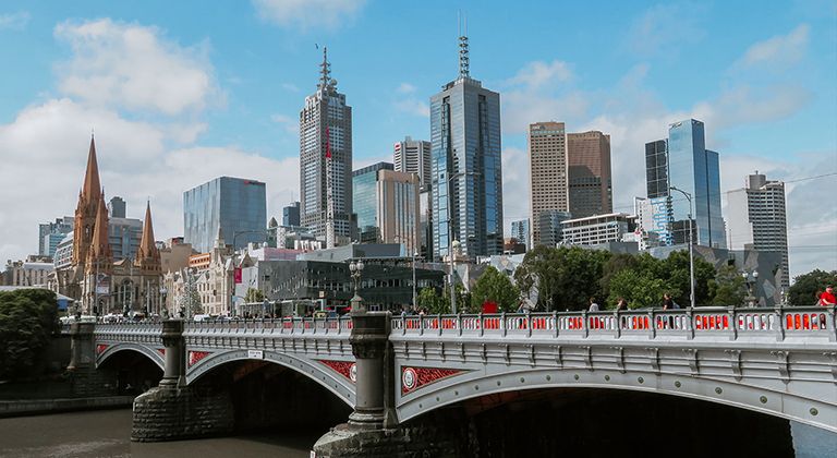 A photograph of the Melbourne CBD, a popular Melbourne car rental pickup location.